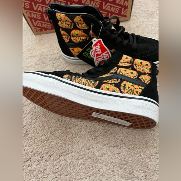 New Halloween Glow in the Dark Pumpkin Sk8 Hi Vans - Picture 12 of 14